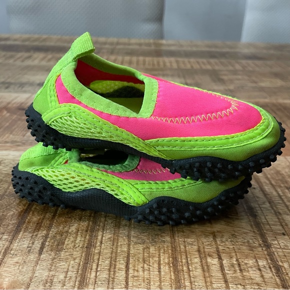 Airwalk Neon pink and green water shoes toddler size 6 - Picture 6 of 6
